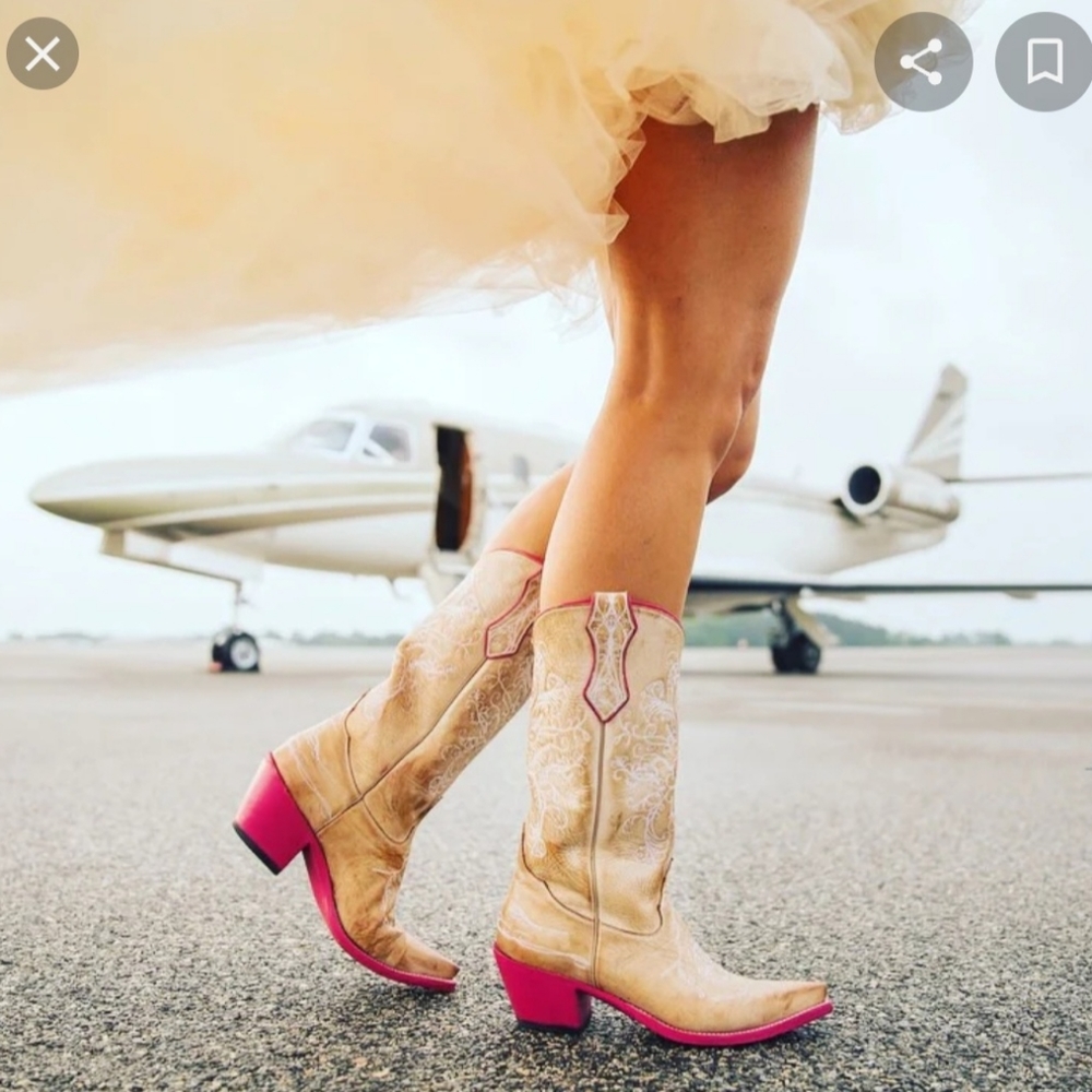 Cowboy boots - Picture 2 of 11